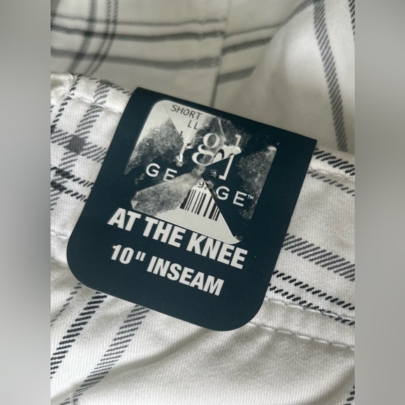 George Men's Black and White Plaid Cargo Shorts - Picture 3 of 7